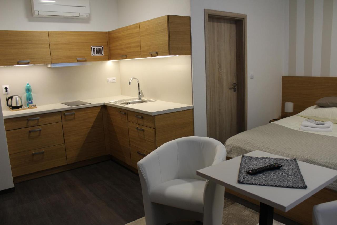 Apartments 461 Modřice エクステリア 写真